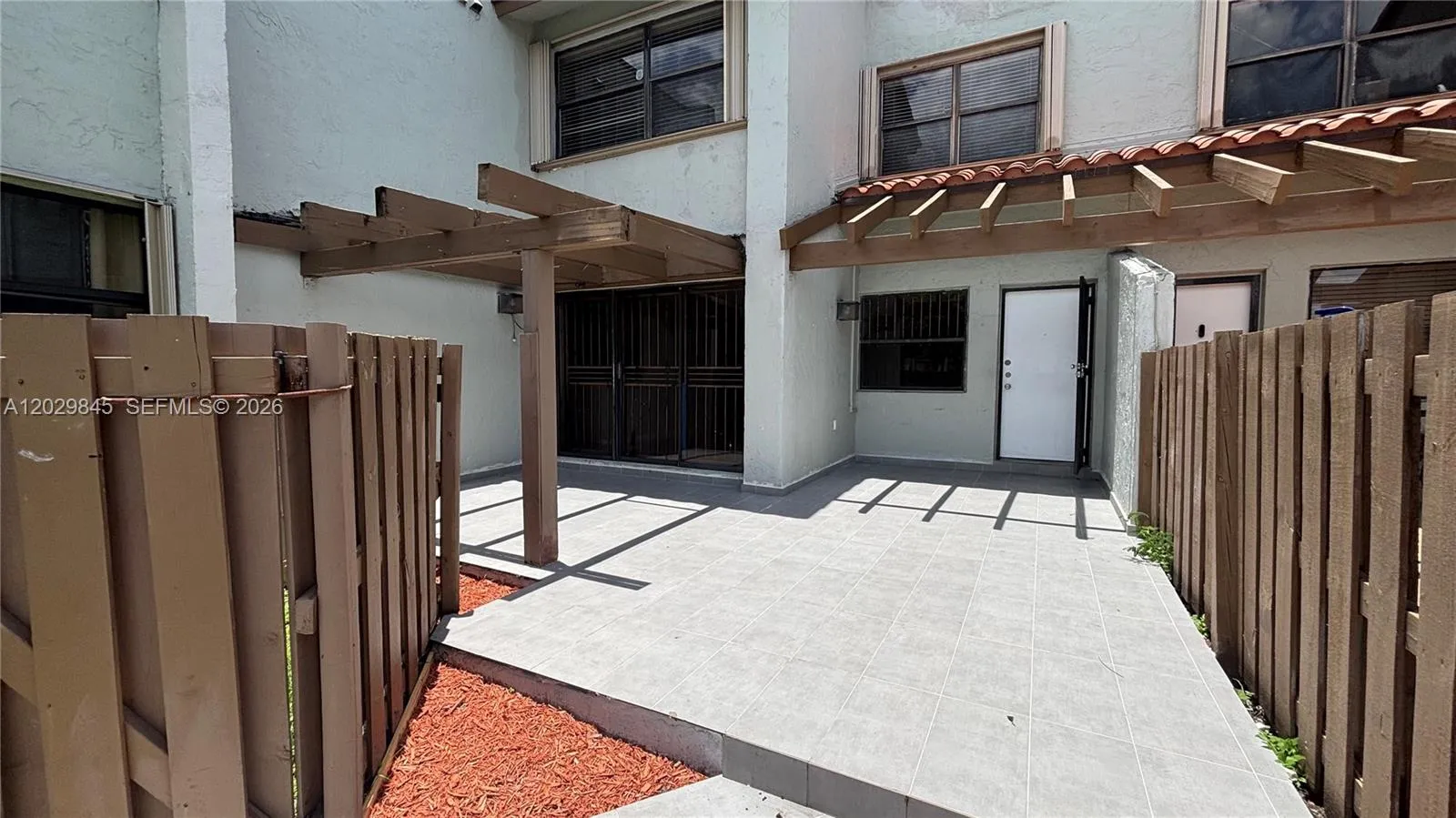 10303 NW 9th St Cir # 16, Miami FL 33172