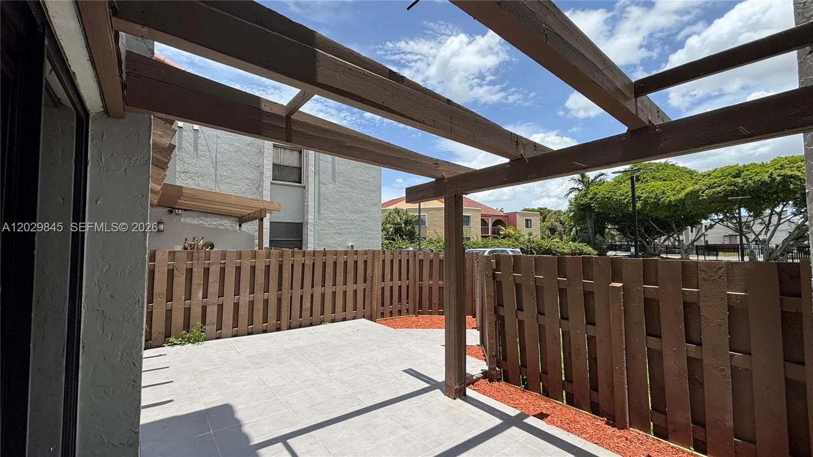 10303 NW 9th St Cir # 16, Miami FL 33172
