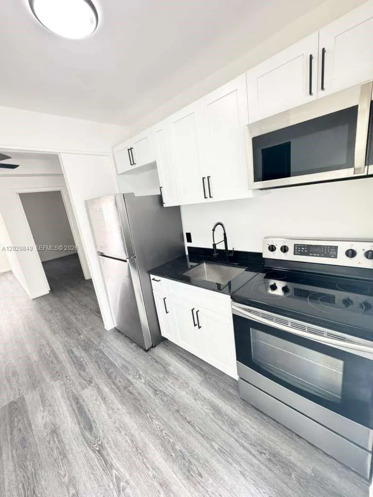 1239 Marseille Dr # 3, Miami Beach FL 33141