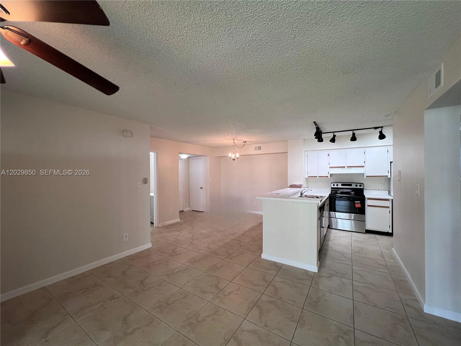 640 S Park Rd # 4, Hollywood FL 33021