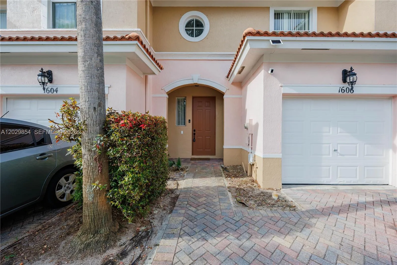 1606 Seminole Palms Dr, Green Acres FL 33463