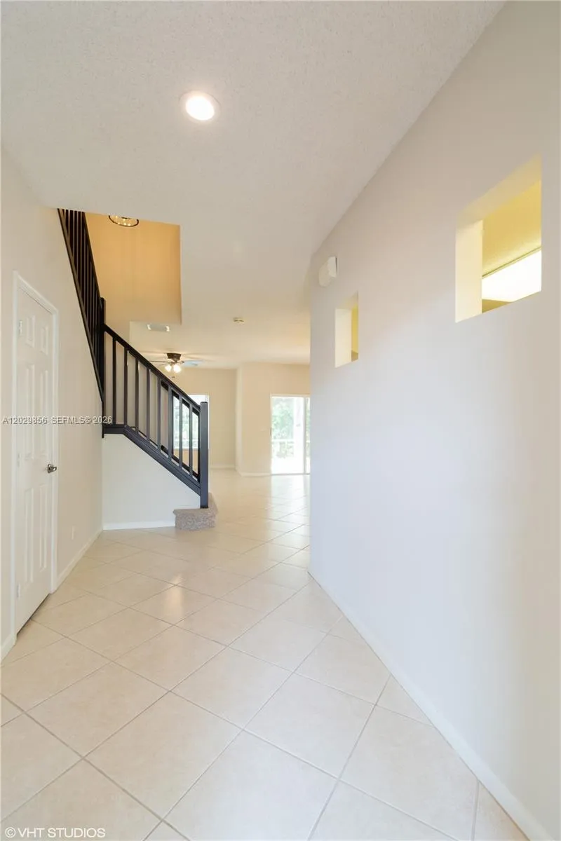 8272 Via Serena, Boca Raton FL 33433