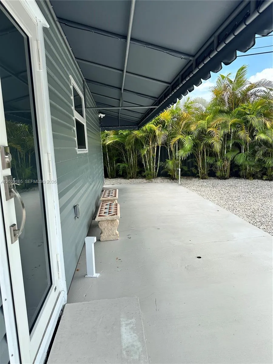 9600 SW 164th St # 1, Miami FL 33157