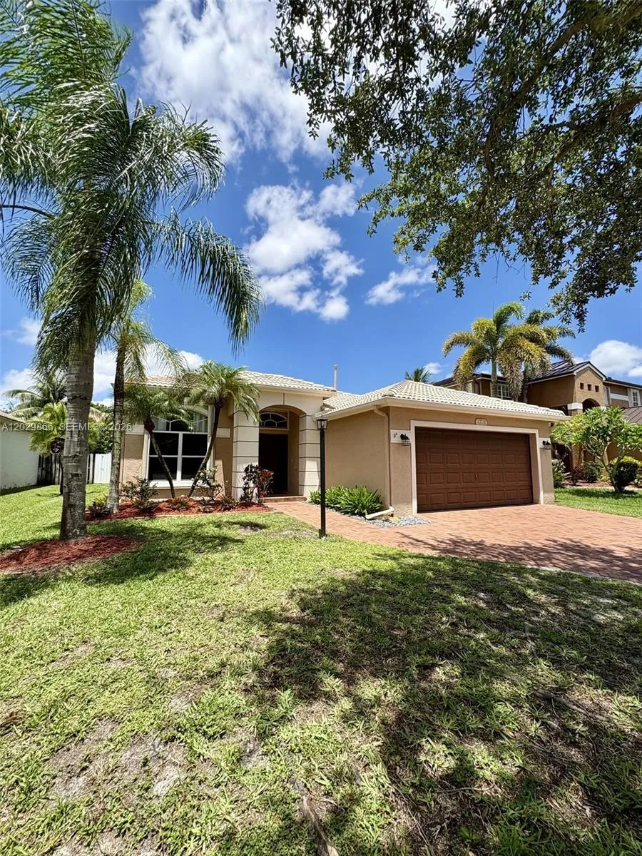 13231 NW 12th St, Pembroke Pines FL 33028