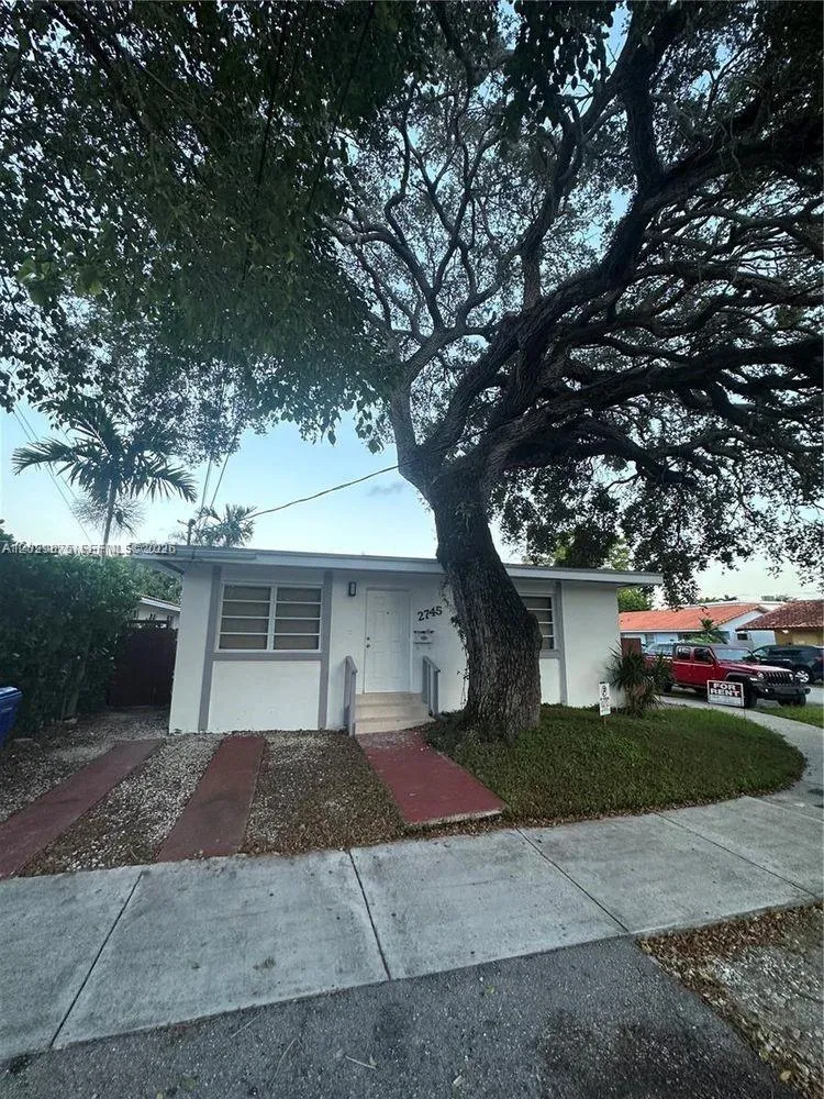 2745 SW 34th Ave # 2, Miami FL 33133