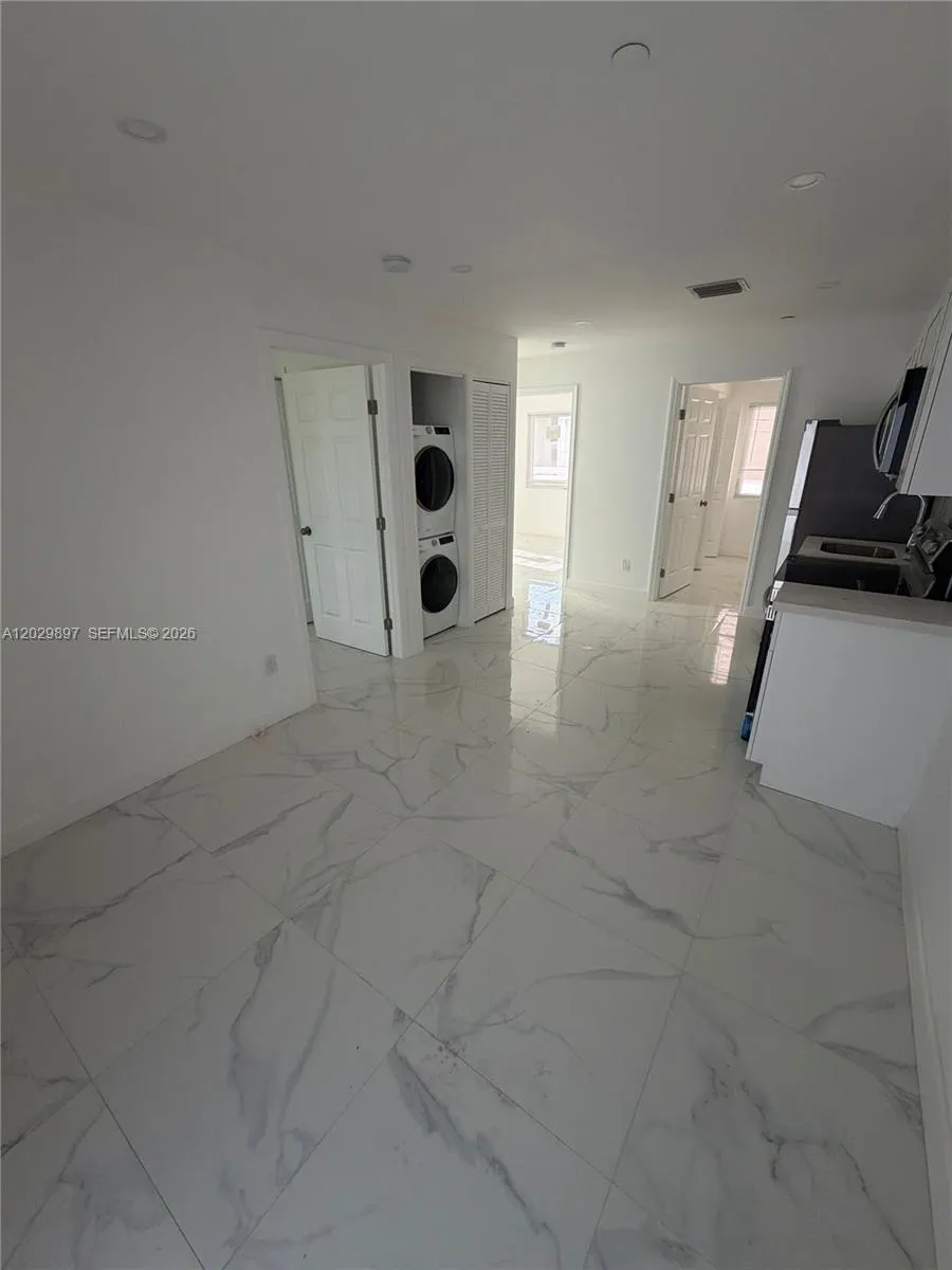 729 SW 3rd St # 4, Miami FL 33130