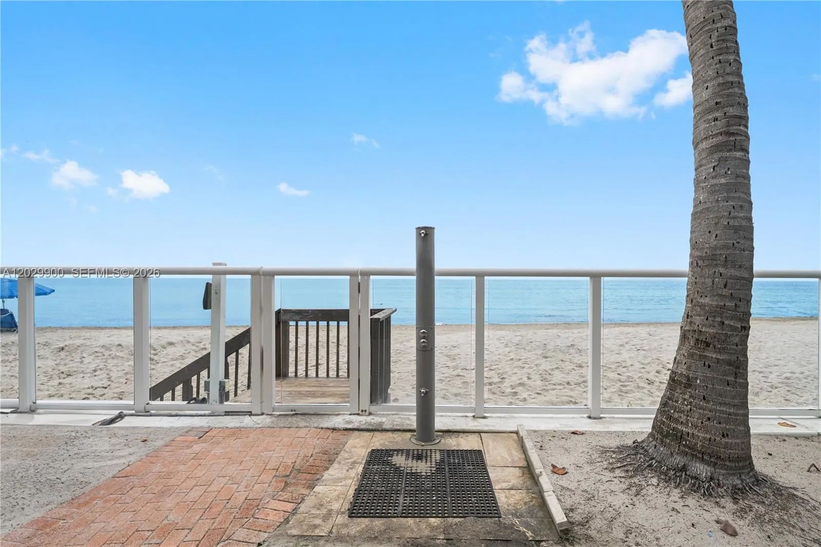 1 bedroom 1 bath Residential for sale at 3001 S Ocean Dr # 1439, Hollywood FL 33019