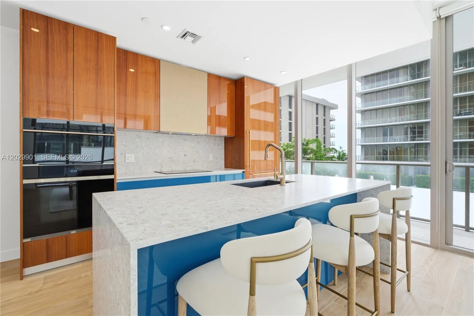 2678 Tigertail Ave # 911, Miami FL 33133