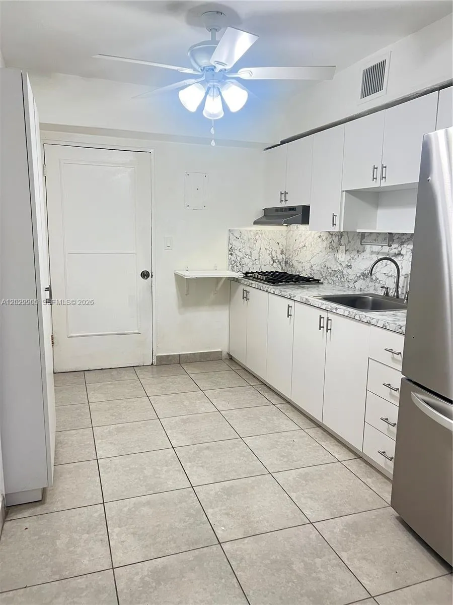 1401 E 8th Ave, Hialeah FL 33010
