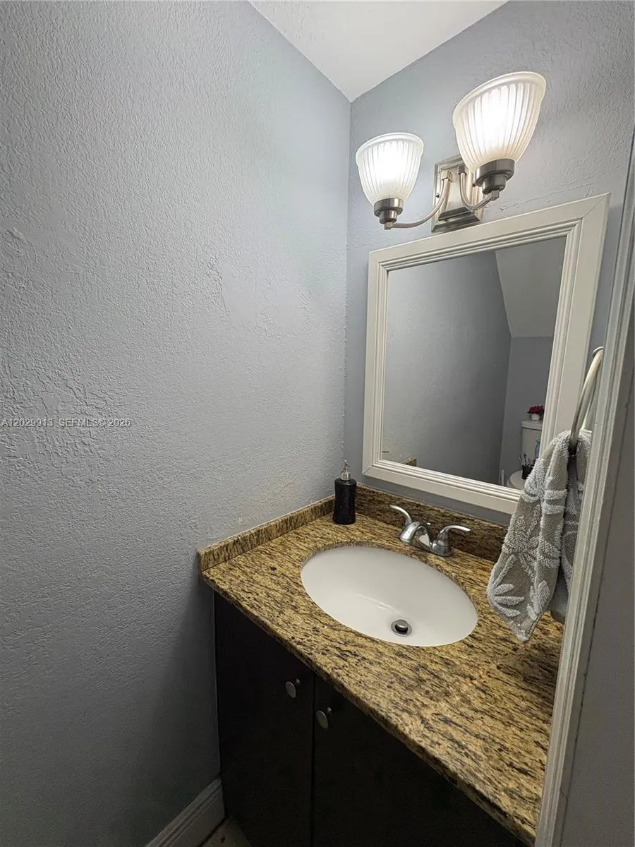 2778 W 60th St # 45, Hialeah FL 33016