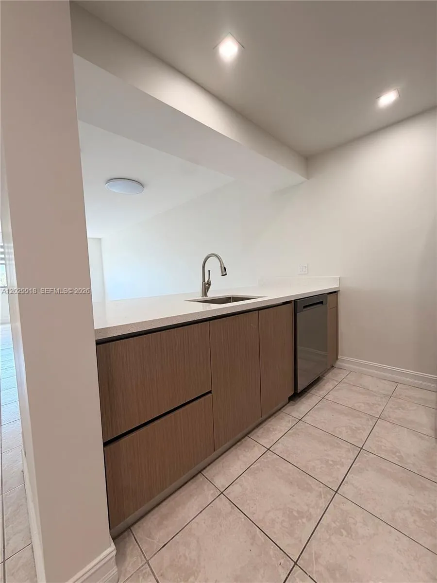 8100 Geneva Ct # 345, Doral FL 33166