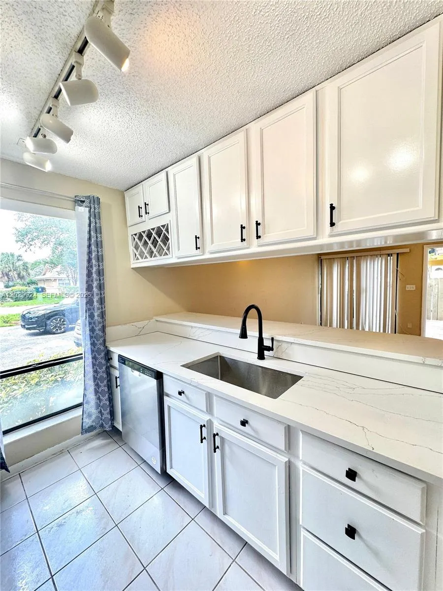 4240 NW 114th Ter # 40, Coral Springs FL 33065