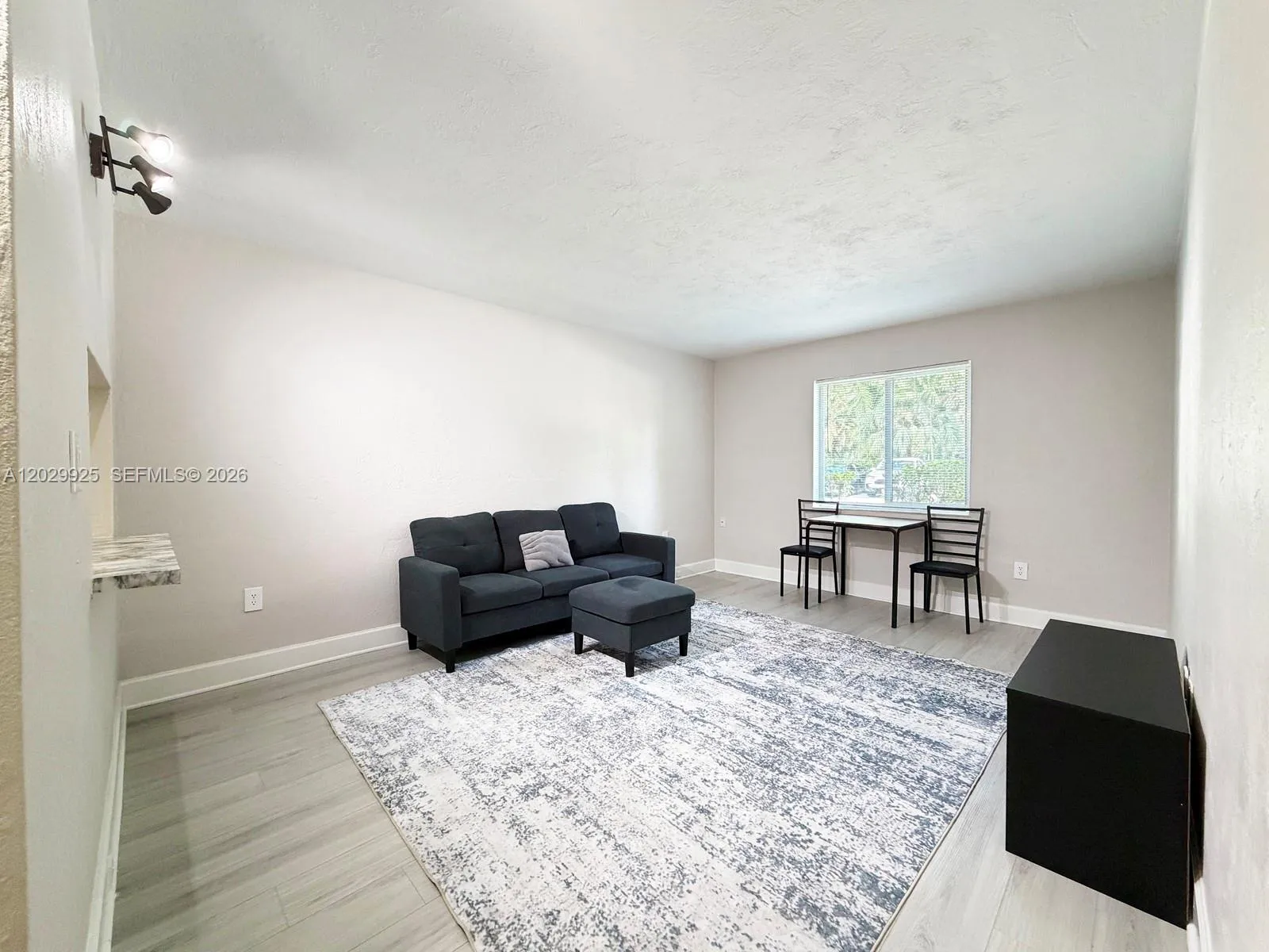8601 SW 68 CT # 5, Pinecrest FL 33143