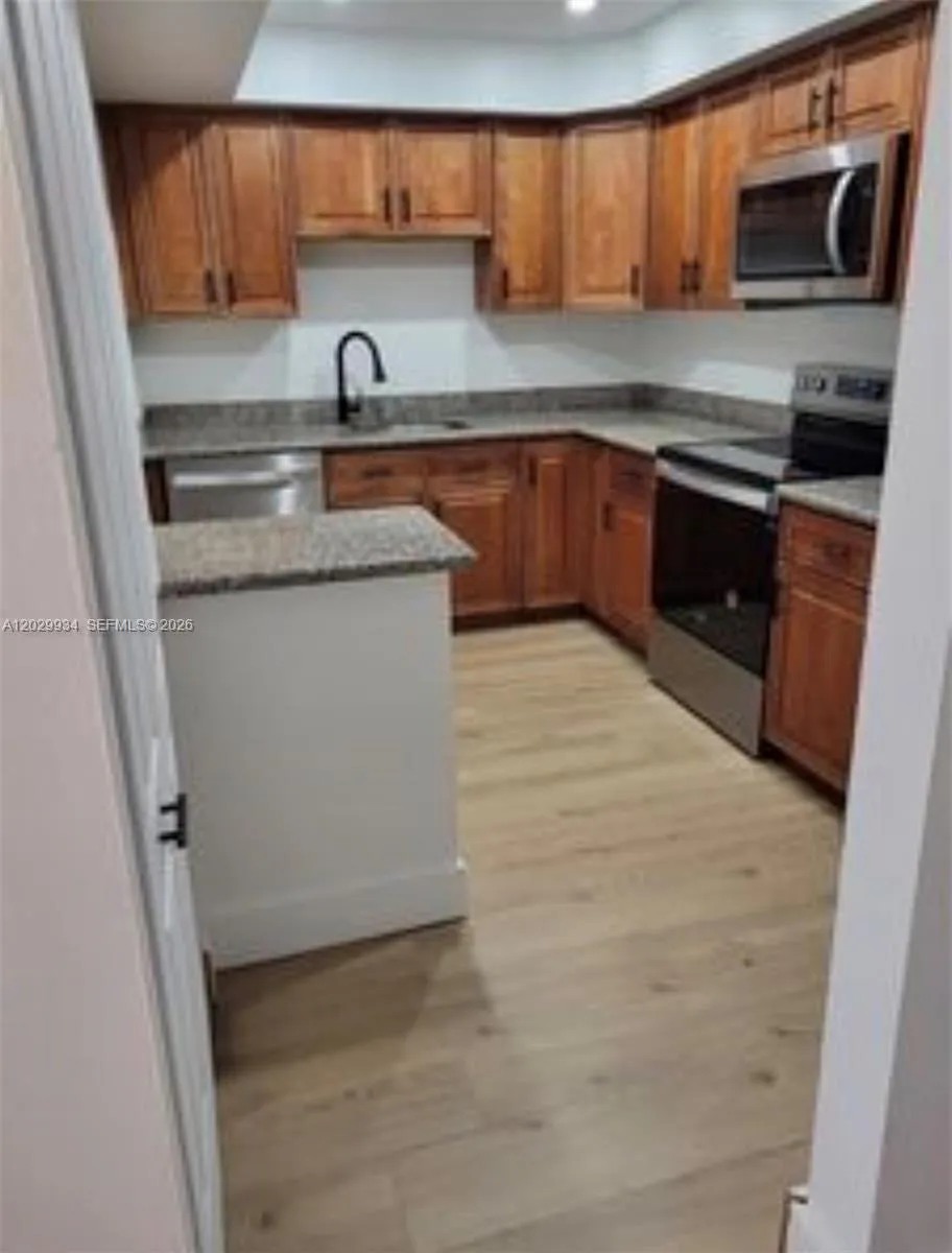 733 SE 1st Way # 109, Deerfield Beach FL 33441