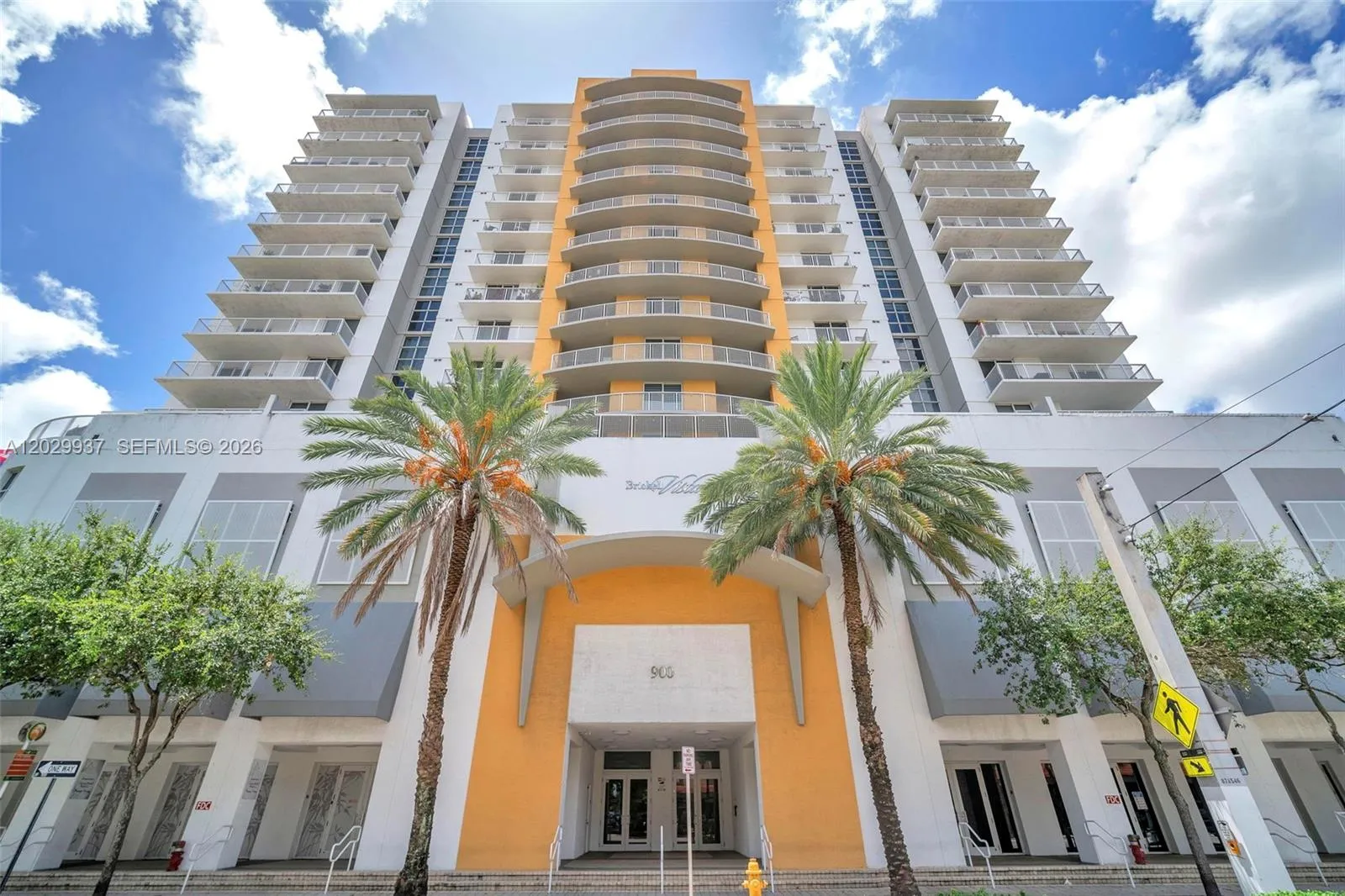 900 SW 8th St # 1103, Miami FL 33130