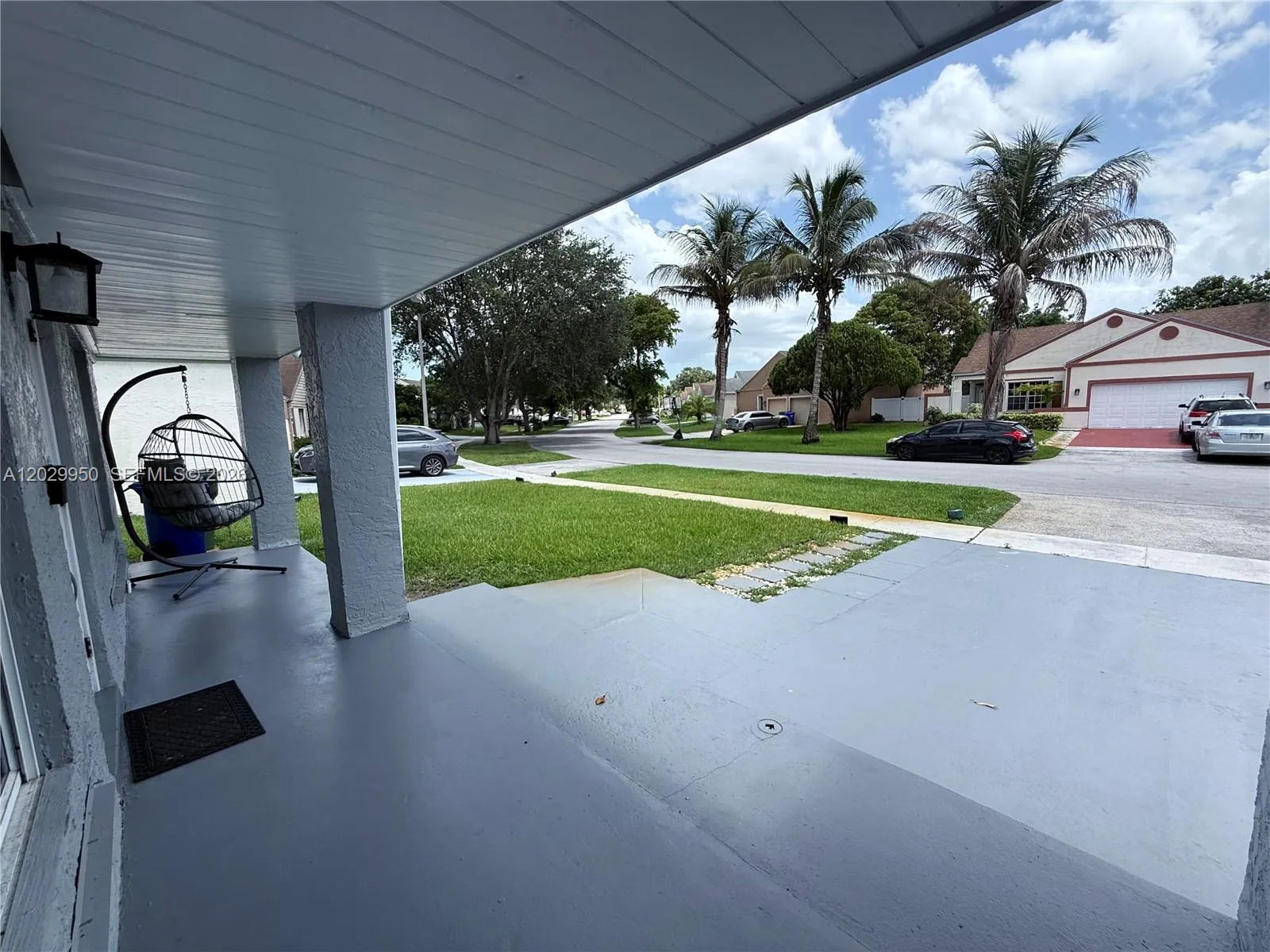 1071 SW 86th Ave, Pembroke Pines FL 33025