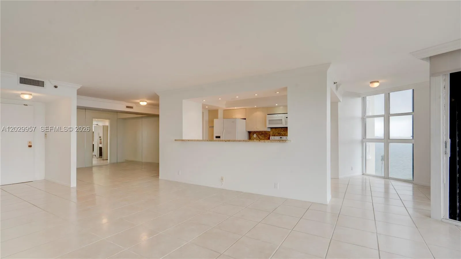 4000 Towerside Ter # 908, Miami FL 33138