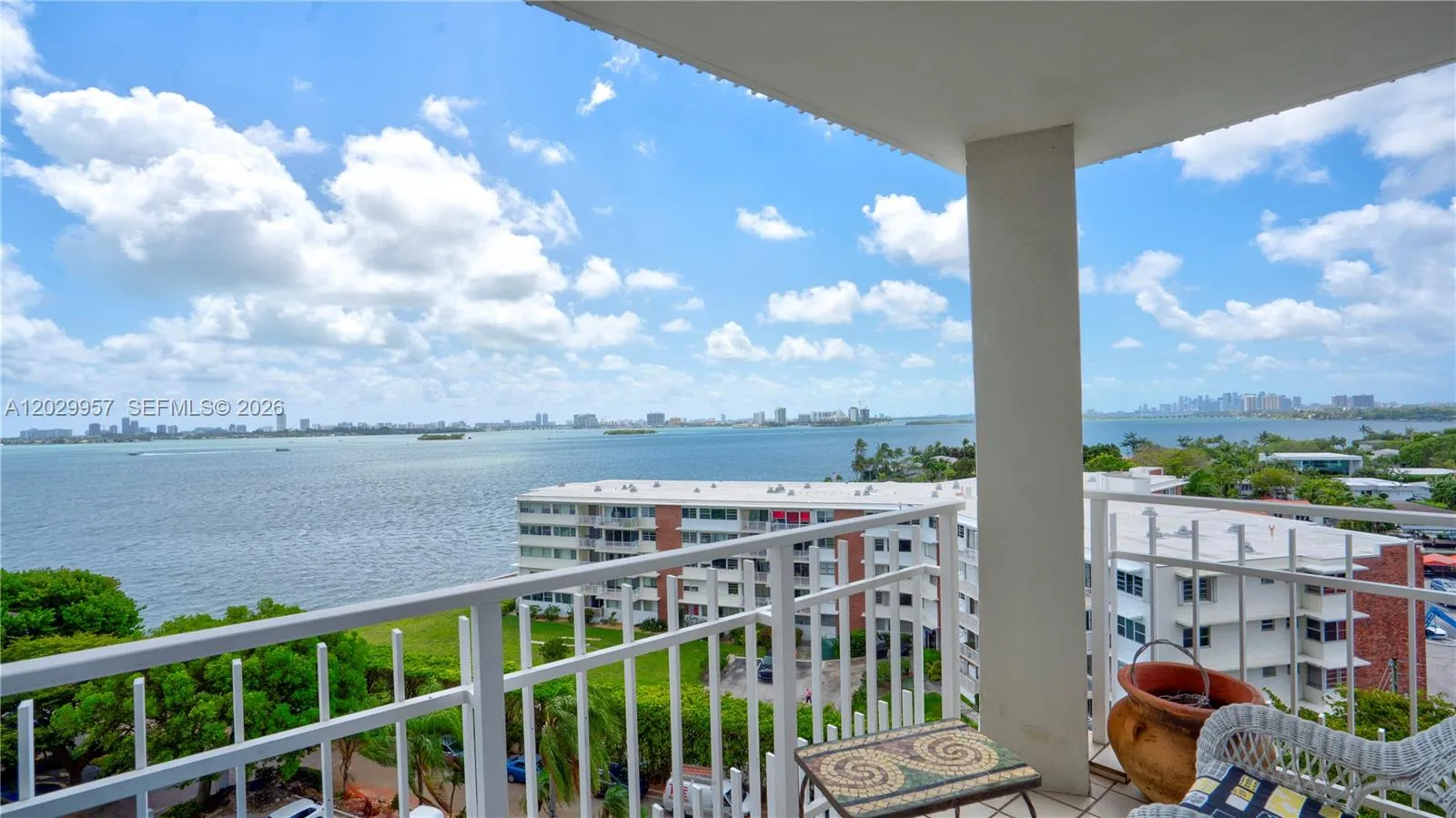 4000 Towerside Ter # 908, Miami FL 33138