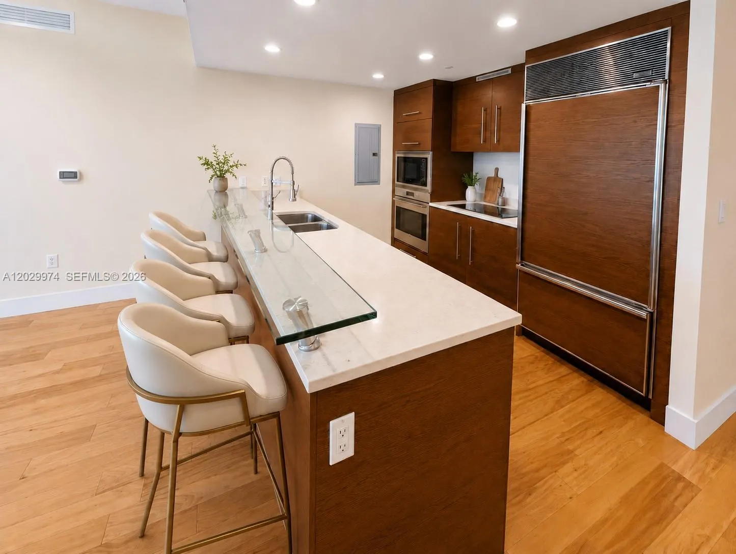 475 Brickell Ave # 2909, Miami FL 33131