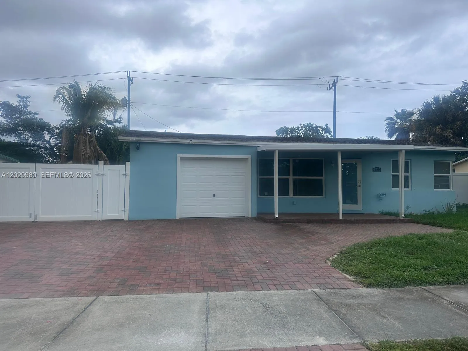 2510 NE 9th Ave, Pompano Beach FL 33064