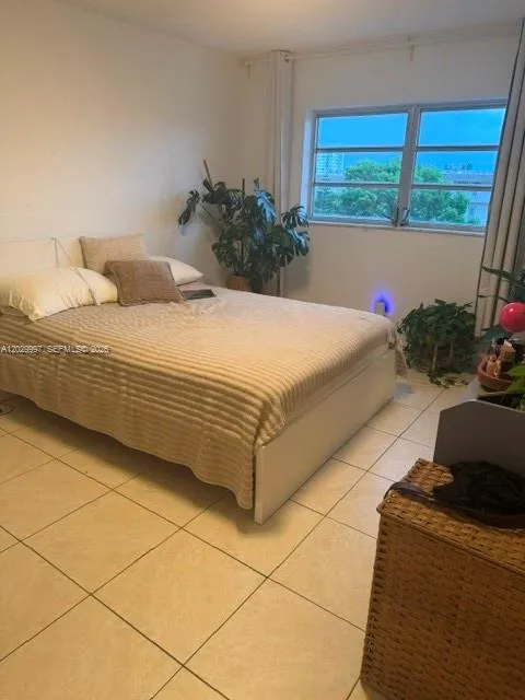 2200 E Hallandale Beach Blvd # 410, Hallandale Beach FL 33009