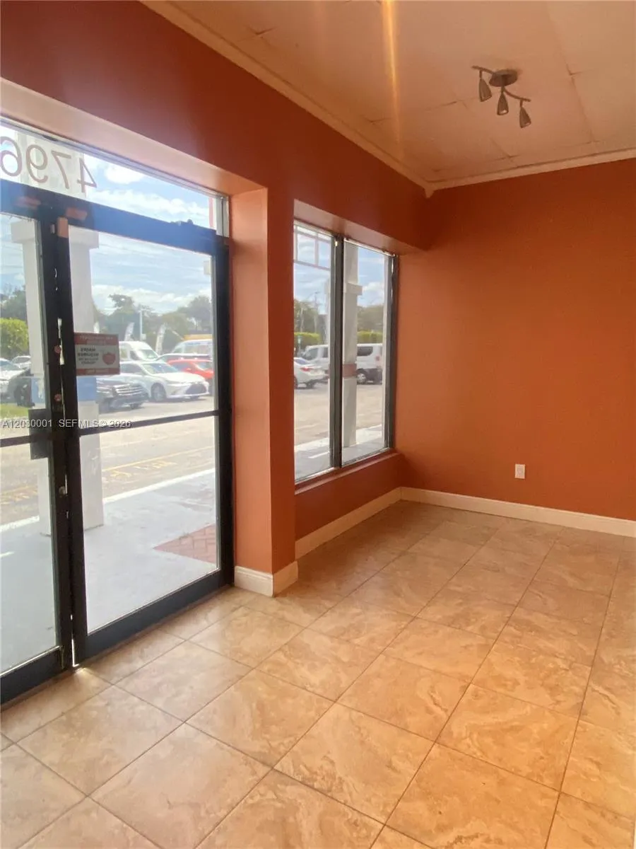 4796 NW 167th St, Miami Gardens FL 33014