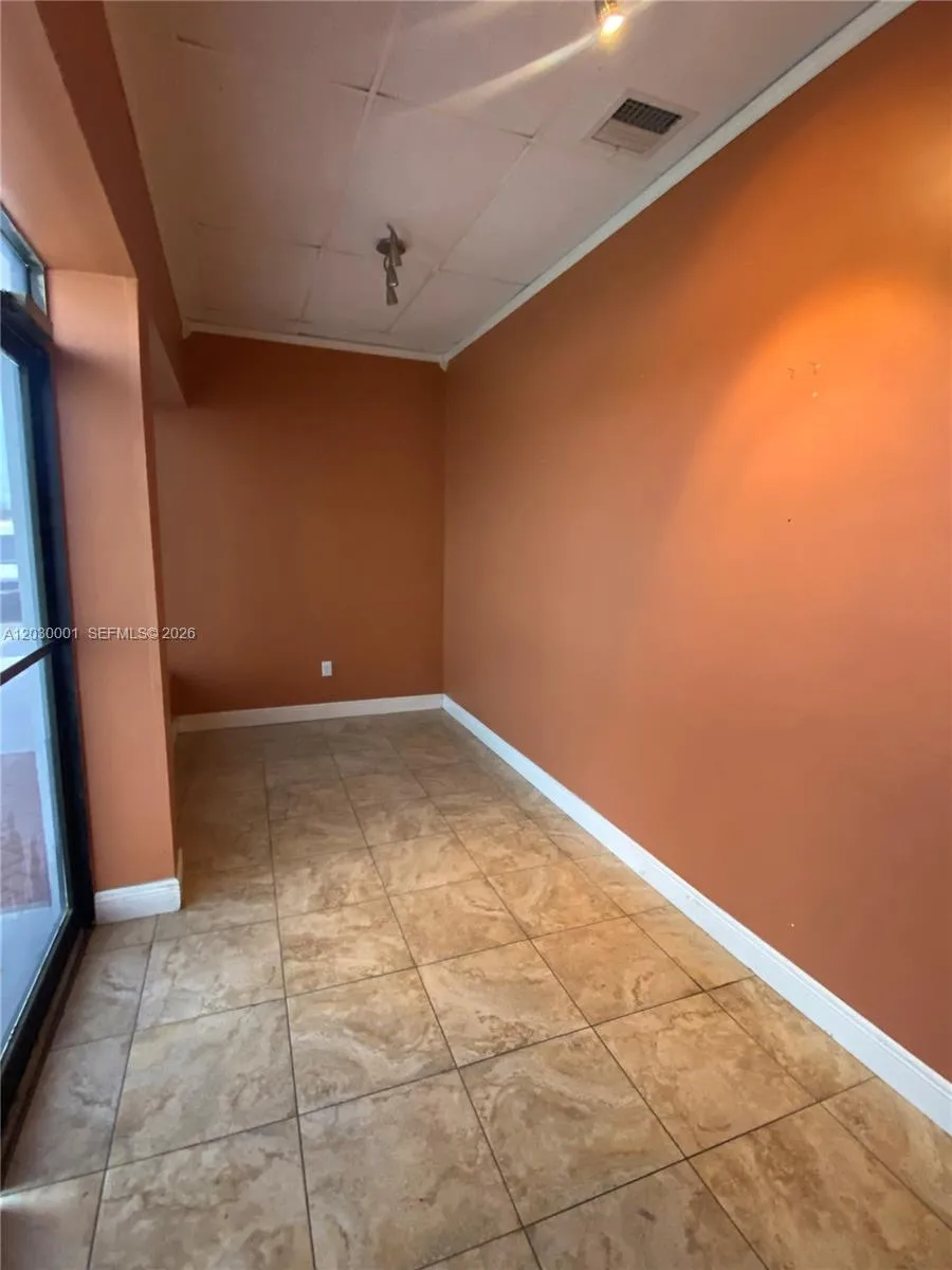4796 NW 167th St, Miami Gardens FL 33014