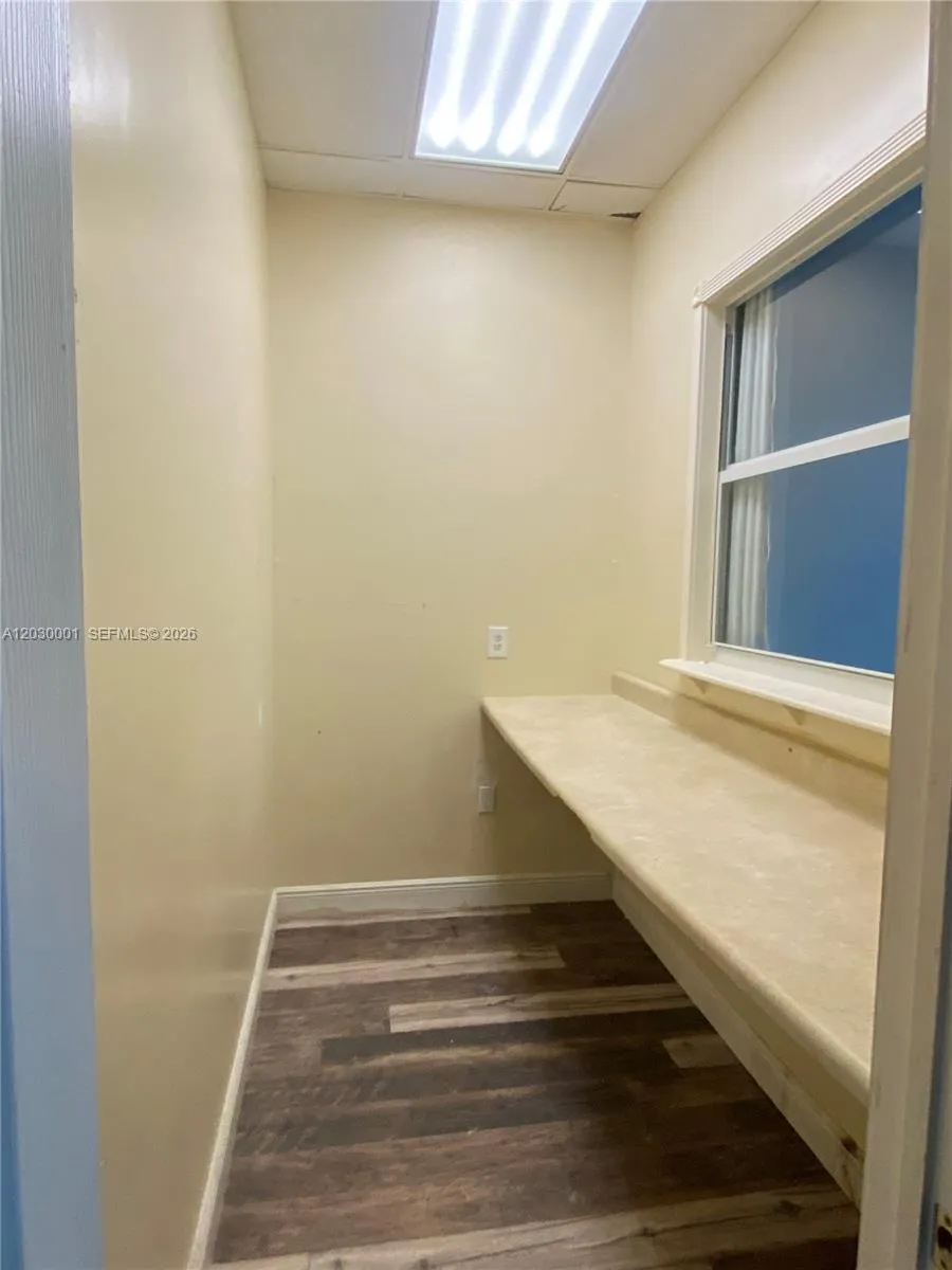 4796 NW 167th St, Miami Gardens FL 33014