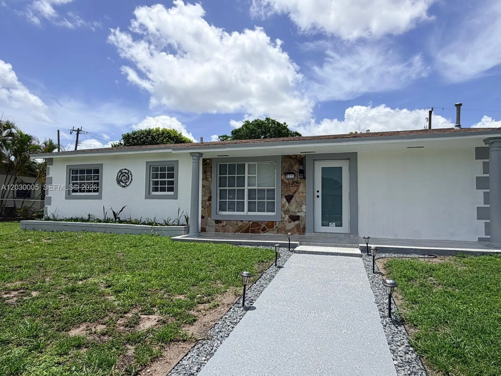 3222 NW 182nd St, Miami Gardens FL 33056