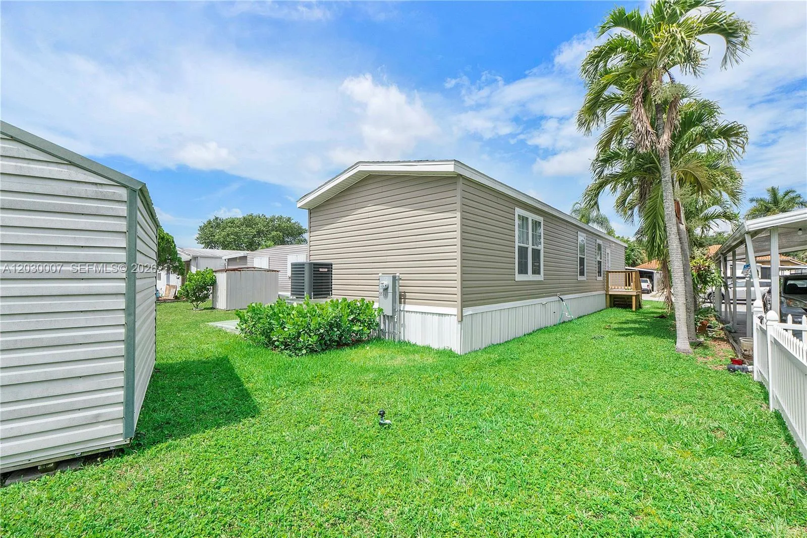 5530 SW 32nd Ter, Dania Beach FL 33312
