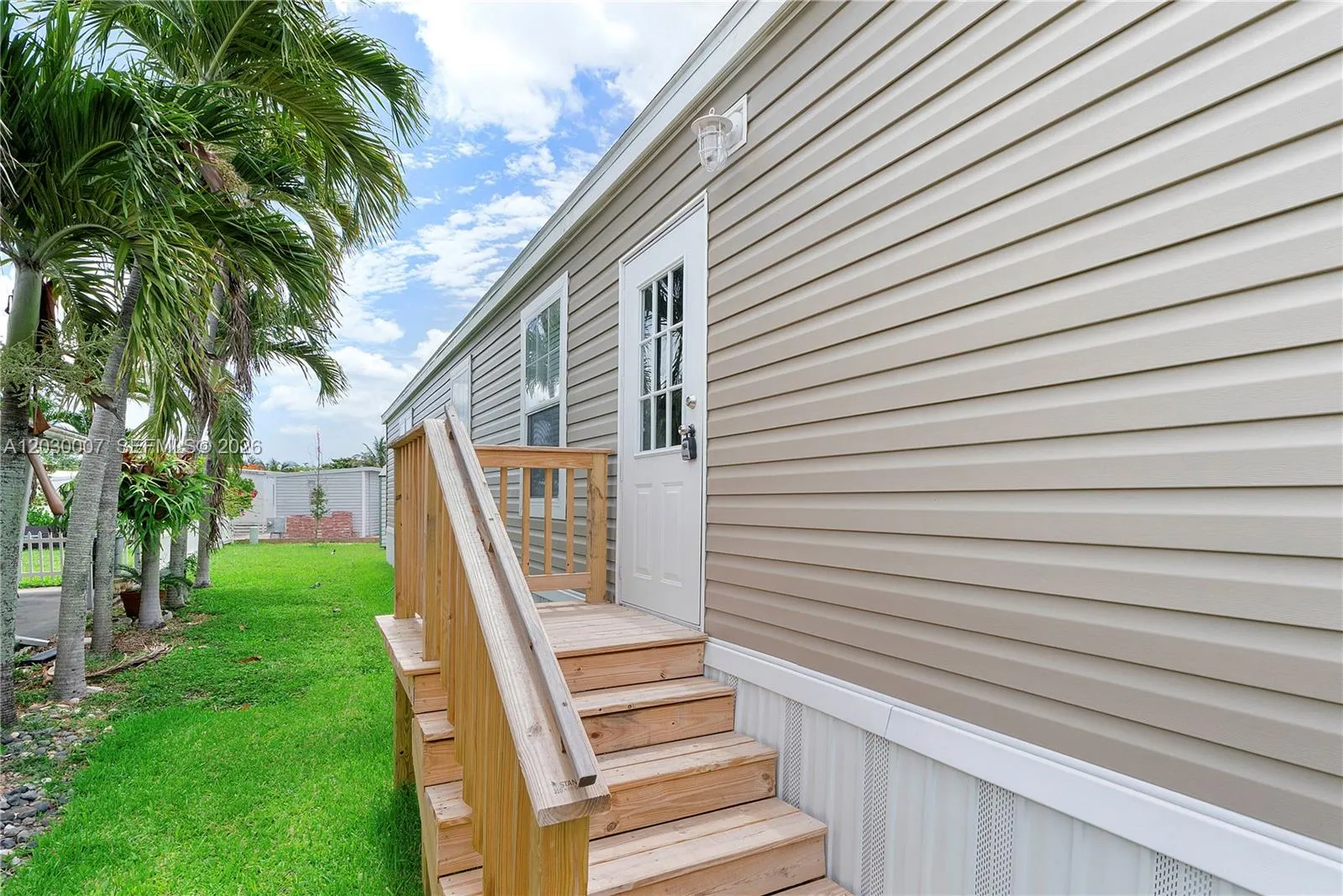 5530 SW 32nd Ter, Dania Beach FL 33312