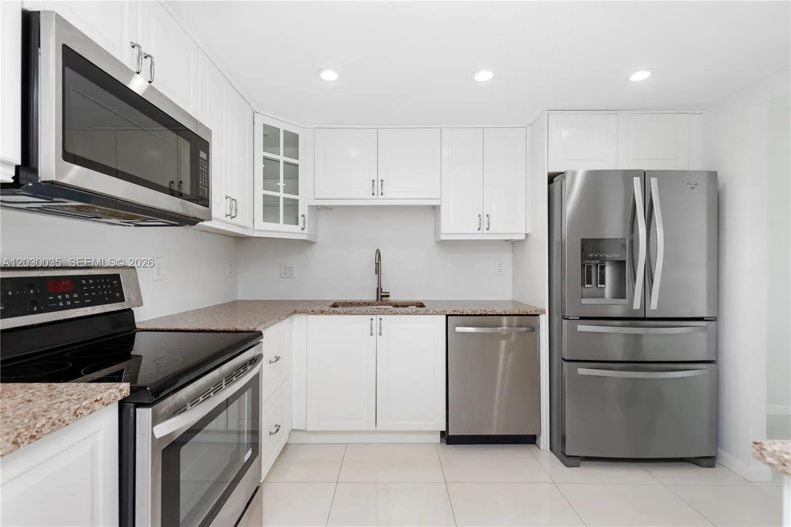 210 Sea View Dr # 207, Key Biscayne FL 33149