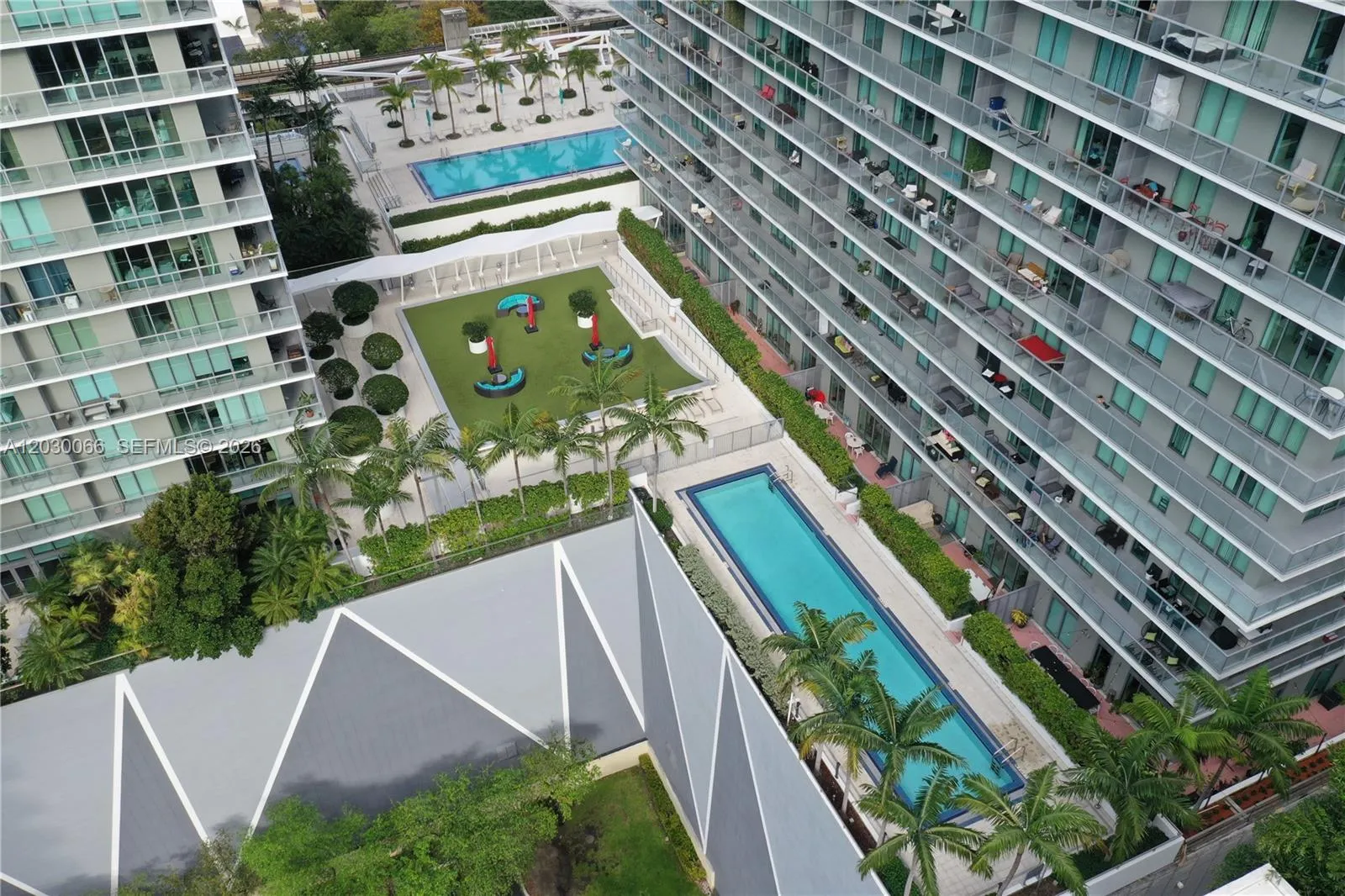 79 SW 12th St, Miami FL 33130