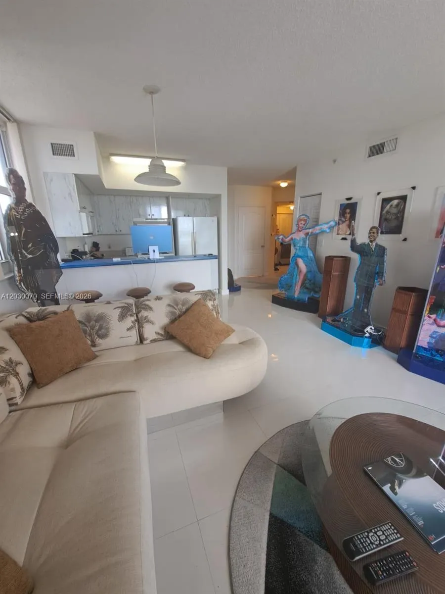 5085 NW 7th St # 602, Miami FL 33126