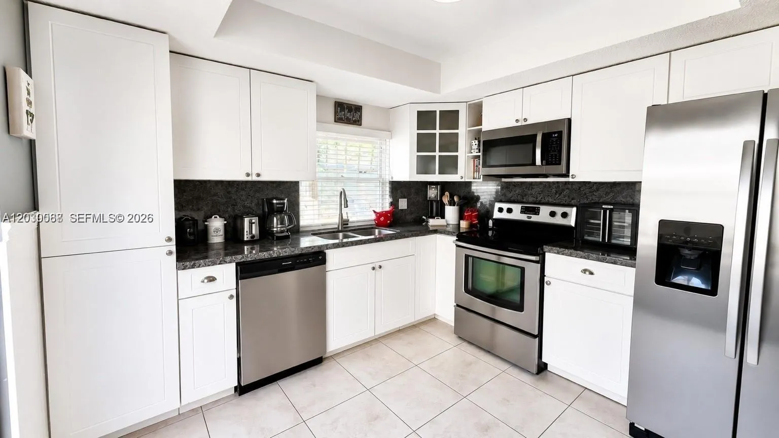 14510 SW 142nd Ct Cir S, Miami FL 33186