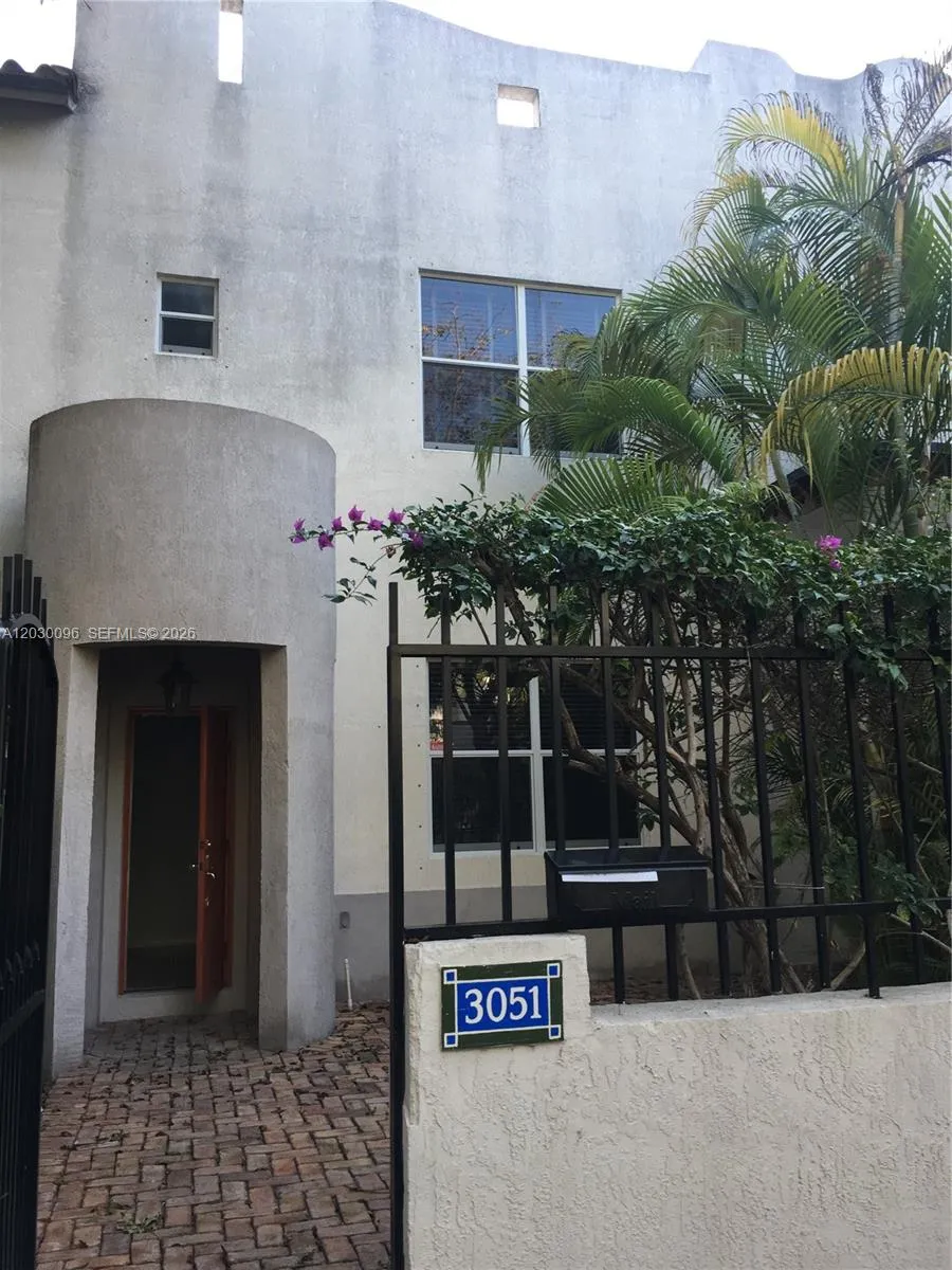 3051 Center St # 9, Miami FL 33133