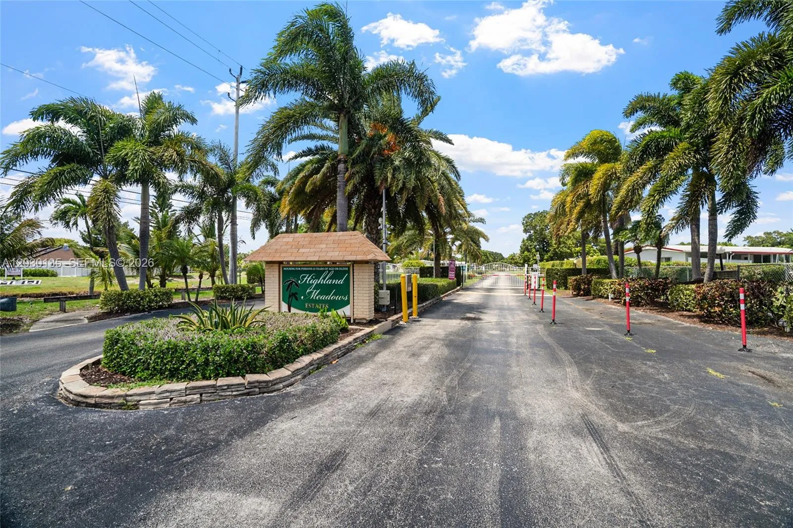 202 NW 52nd Ct, Deerfield Beach FL 33064