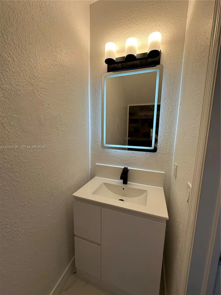 13757 SW 170th Ter # 13757, Miami FL 33177