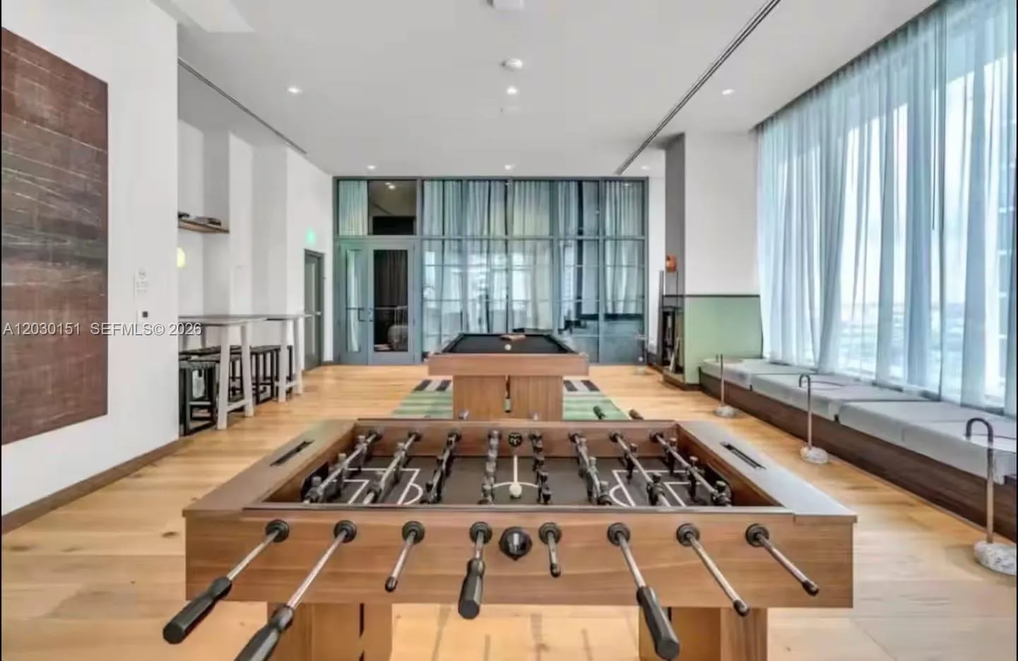 11 NE 6th St # 1212, Miami FL 33132