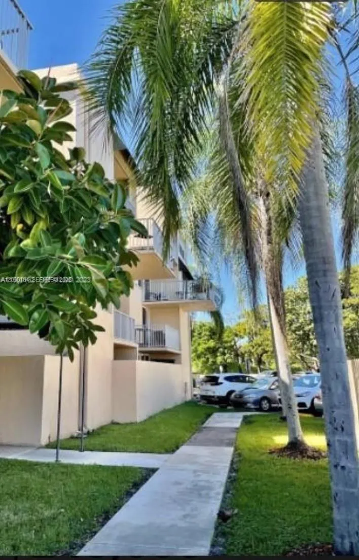 10801 SW 109th Ct # D412, Miami FL 33176