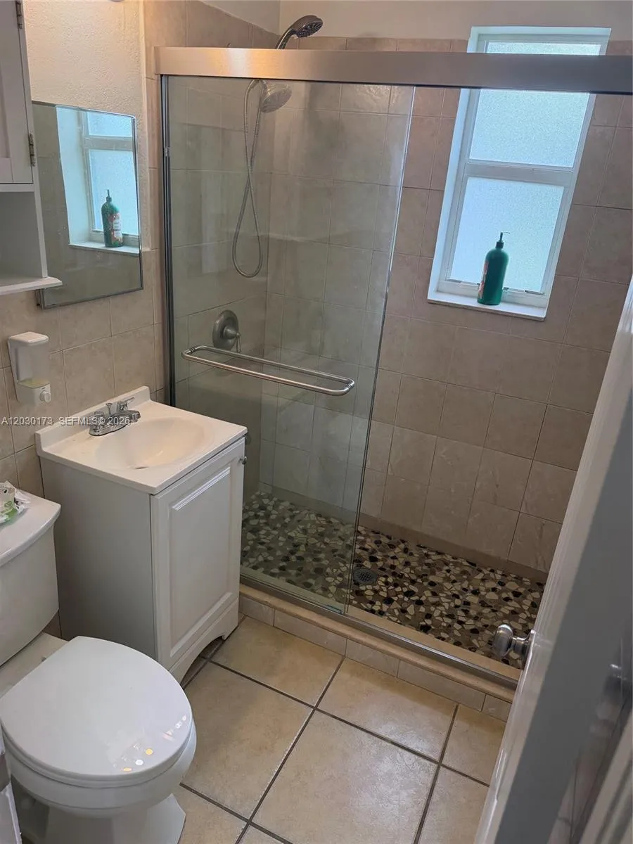1047 SW 76th Ave # 0, Miami FL 33144