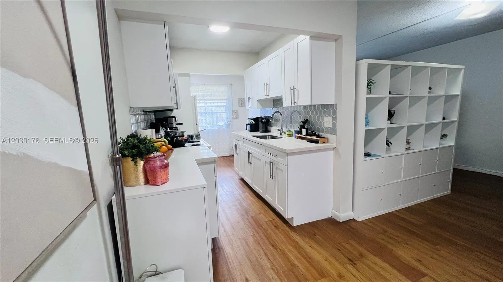 1100 NE 1st Ct # 213, Hallandale Beach FL 33009