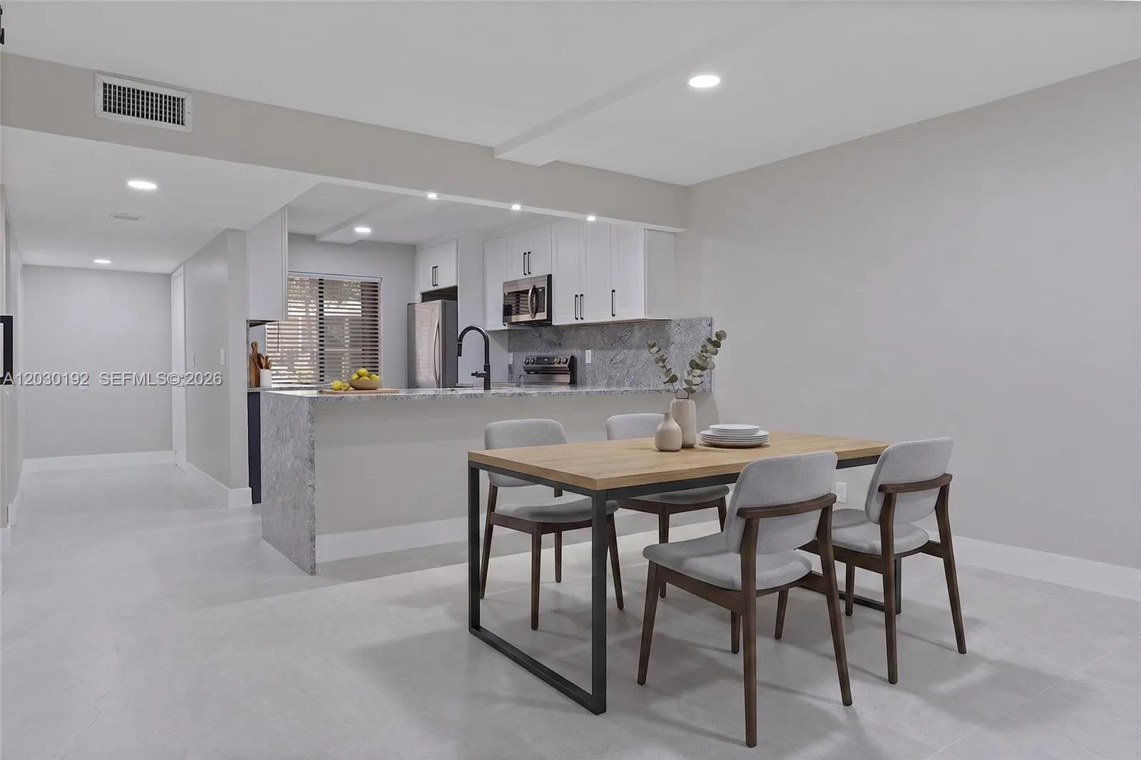193 Lakeview Dr # 103, Weston FL 33326