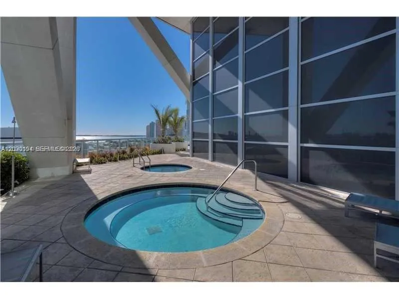 888 Biscayne Blvd # 2911, Miami FL 33132