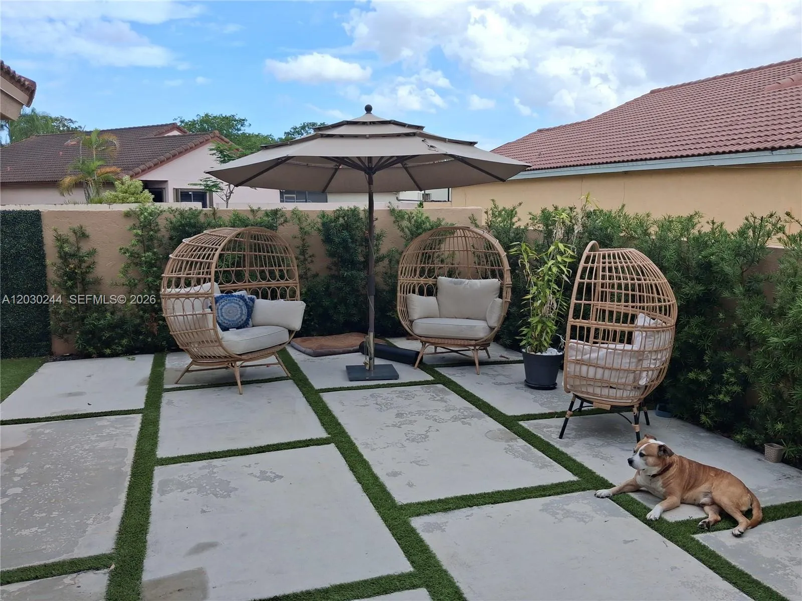17531 NW 62nd Pl N, Hialeah FL 33015