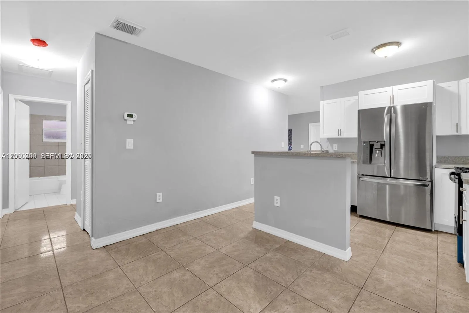 2000 NW 27th St # B, Miami FL 33142