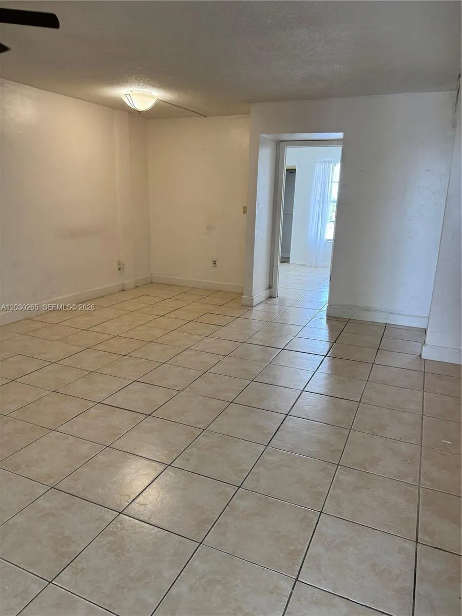 7105 W 13th Ave # 403, Hialeah FL 33014
