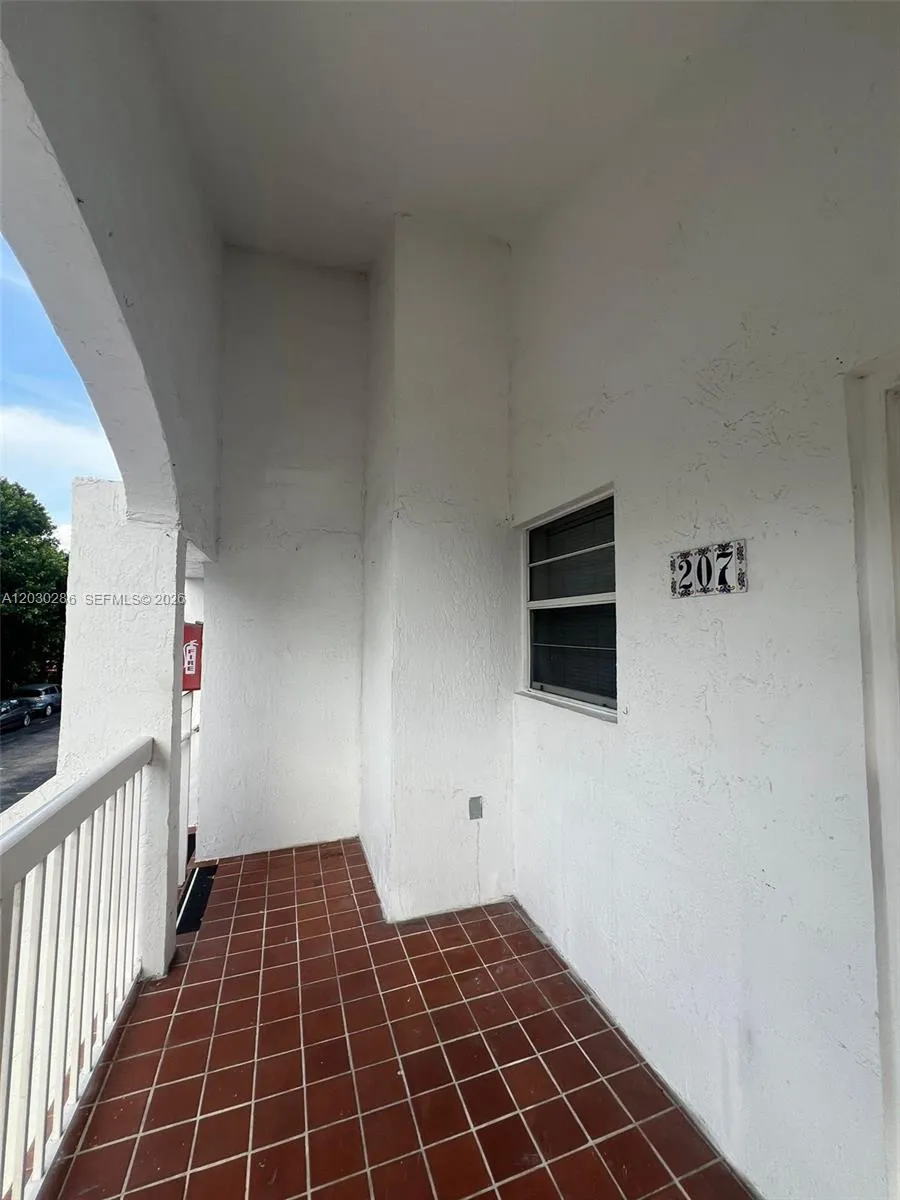 15315 SW 76th Ter # 207, Miami FL 33193