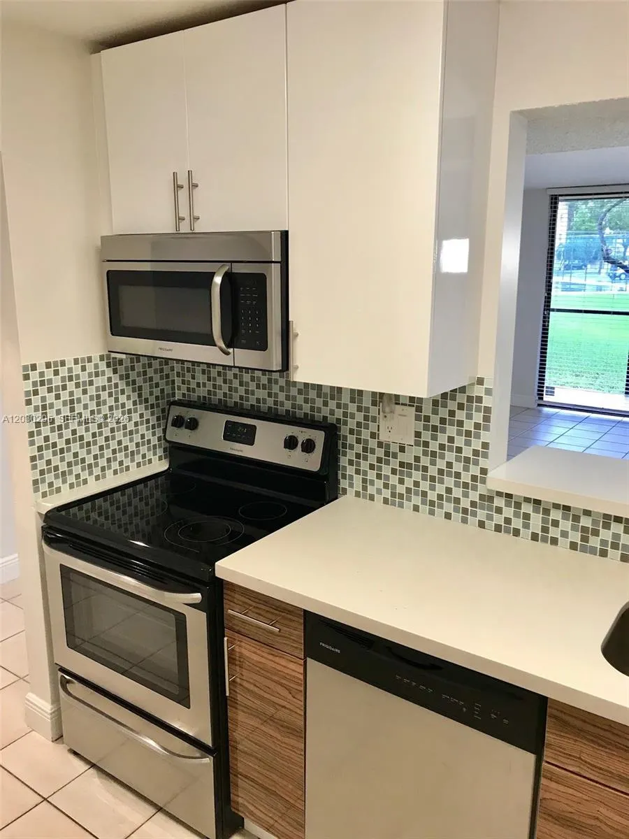 8015 SW 107th Ave # 120, Miami FL 33173