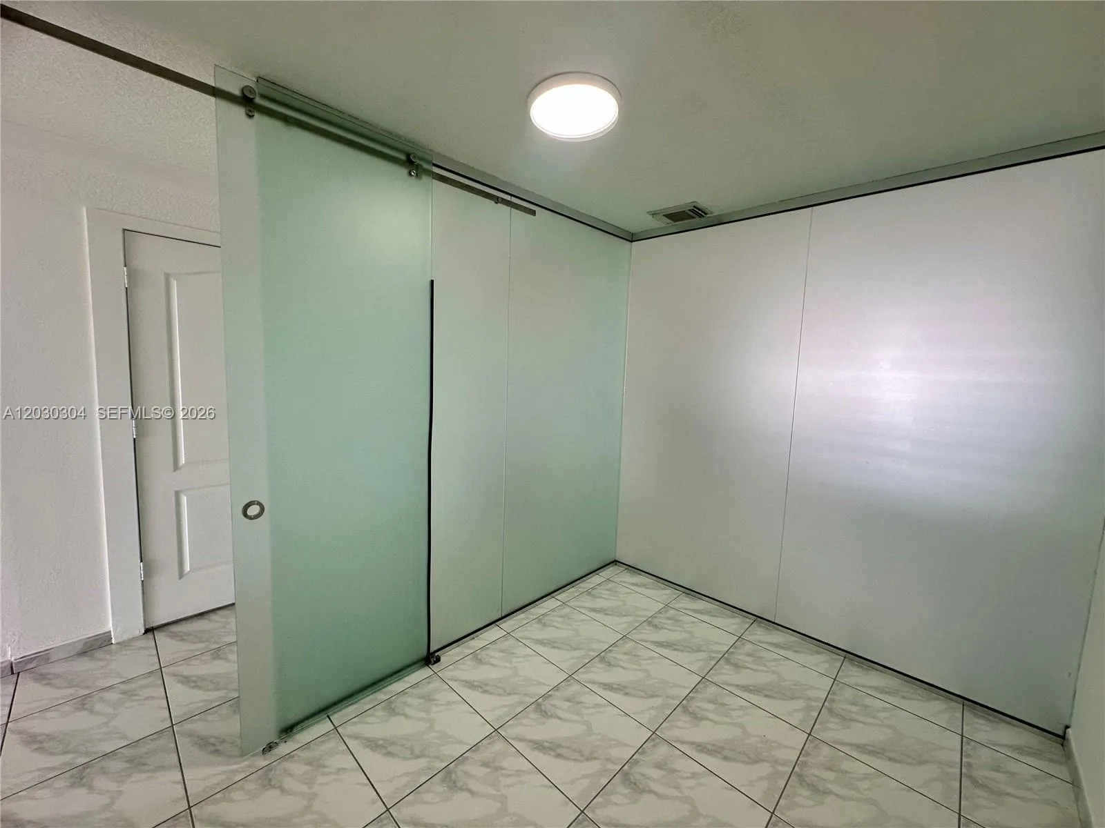 9837 W Okeechobee Rd # 805, Hialeah Gardens FL 33016